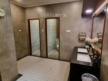 Disewakan Gedung Di Area Premium Jakarta Selatan