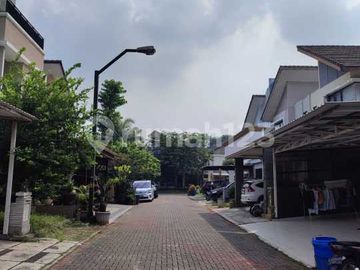 Dijual Rumah Bagus 2 Lantai (8X16) Serenade Lake Gading Serpong