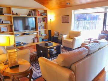 Estupenda casa en Cerrada con gran jardin - La Herradura