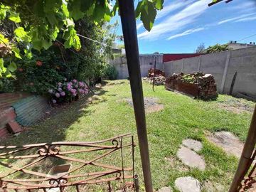 Casa en venta en Ezpeleta Este