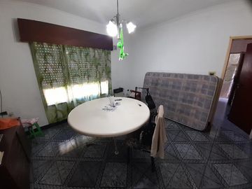 Casa en venta en Ezpeleta Este