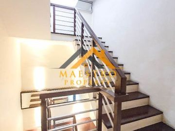Dijual Cepat Villa Terawat Full Perabot Jl.Sultan Hasanuddin