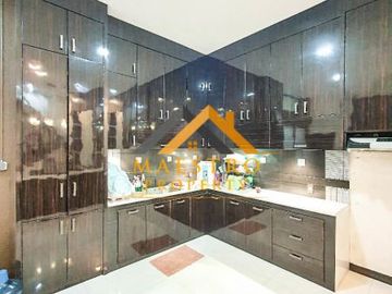 Dijual Cepat Villa Terawat Full Perabot Jl.Sultan Hasanuddin