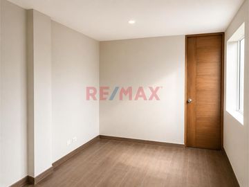 Vendo Departamento Tercer Piso En Urb. Miguel Grau San Bartolo
