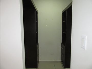 Vendo apartamento de 3 Recamaras PH Midrise - Woodlands