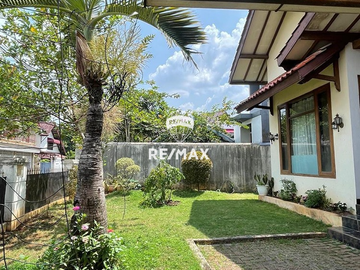DIJUAL RUMAH DI DAERAH CIRENDEU DEKAT MRT LEBAK BULUS