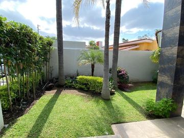 Linda casa en Bugambilias