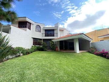 Linda casa en Bugambilias