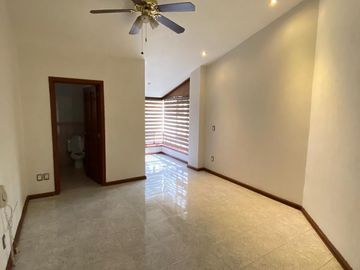 Linda casa en Bugambilias