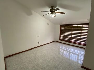 Linda casa en Bugambilias