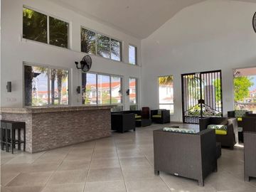 VENTA DE CASA EN VERSALLES , COSTA SUR, PH QUINTAS DE VERSALLES