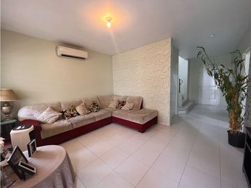 VENTA DE CASA EN VERSALLES , COSTA SUR, PH QUINTAS DE VERSALLES