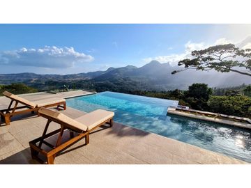 VENDO CABAÑA CON PISCINA EN LA MONTAÑA  ALTOS DEL MARIA
