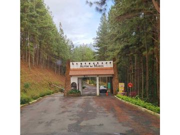 VENDO CABAÑA CON PISCINA EN LA MONTAÑA  ALTOS DEL MARIA
