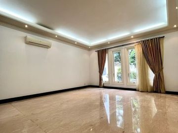 DIJUAL RUMAH MEGAH dan MEWAH at Jl LATUHARHARY, MENTENG, JAKPUS