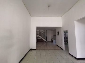 Rumah kecil mayang sunda kota baru parahyangan padalarang bandung barat