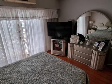 Casa en 2 plantas 4 ambientes con quincho ACEPTA DEPARTAMENTO EN PARTE DE PAGO1