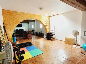 Casa en VENTA de 4 recamaras, amplios espacios y ventilacion Colonia ortiz rubio
