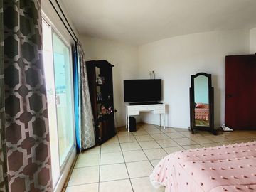 Casa en VENTA de 4 recamaras, amplios espacios y ventilacion Colonia ortiz rubio