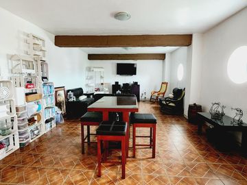 Casa en VENTA de 4 recamaras, amplios espacios y ventilacion Colonia ortiz rubio
