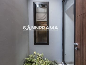 Rumah 700 jutaan 2 lantai dekat serpong