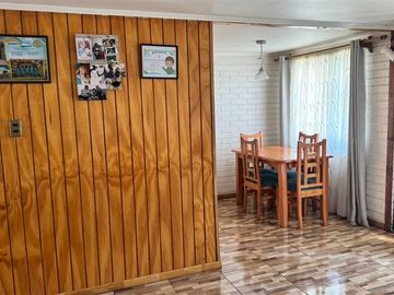 Casa en venta de 3 dorm. en Maipú