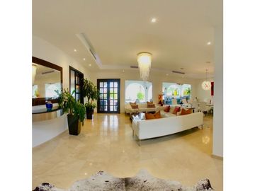 SE VENDE CASA EN ROYAL PACIFIC COSTA DEL ESTE