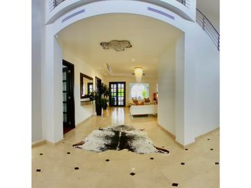 SE VENDE CASA EN ROYAL PACIFIC COSTA DEL ESTE