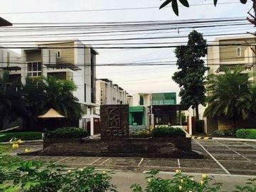 3BR Town House for sale near Tomas Morato, St.lukes, Capitol medical, Fisher mall, Q.ave,Banawe,San juan, GMA, Cubao
