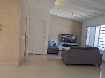 Hermoso Chalet en Inmejorable Zona de Castelar Norte