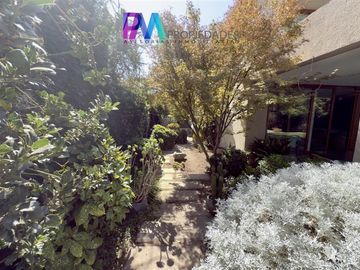 Casa en venta de 5 dorm. en Colina