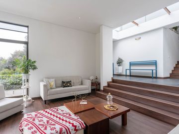 casa en arriendo/venta en el tejar. Cod V13210