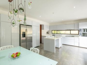 casa en arriendo/venta en el tejar. Cod V13210
