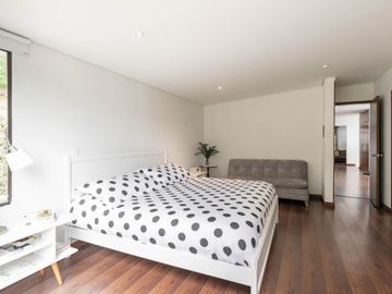 casa en arriendo/venta en el tejar. Cod V13210