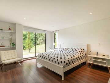 casa en arriendo/venta en el tejar. Cod V13210