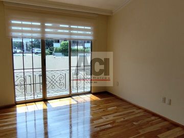 Se vende casa en condominio en Interlomas
