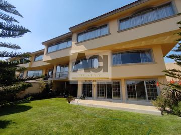 Se vende casa en condominio en Interlomas