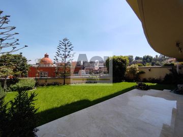 Se vende casa en condominio en Interlomas