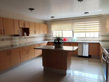 Se vende casa en condominio en Interlomas