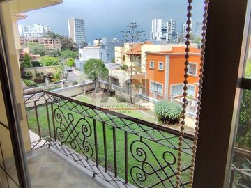 Se vende casa en condominio en Interlomas