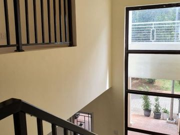 Rumah Dalam Cluster Lingkungan Nyaman Di Sektor 9 (Cpa 3561.BR)