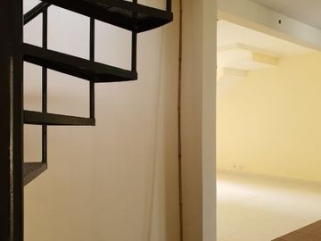 Rumah Dalam Cluster Lingkungan Nyaman Di Sektor 9 (Cpa 3561.BR)