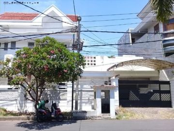 Rumah Wisma Permai Barat STRATEGIS ROW 3 MOBIL FURNISH