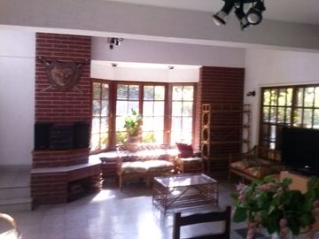 BONITO CHALET CLASICO EN COUNTRY EL SOSIEGO DE CANING.