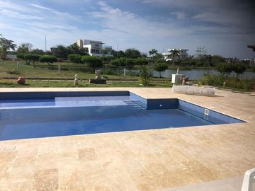 CASA DE LUJO EN VENTA CONJUNTO PALMA REAL, CARTAGENA.
