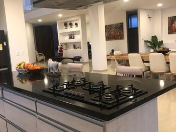 CASA DE LUJO EN VENTA CONJUNTO PALMA REAL, CARTAGENA.