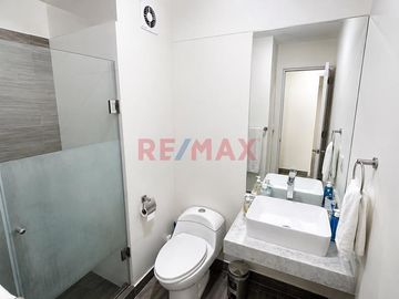 Exclusivo Flat 48M2 En Piso 8 Amoblado Y Cochera