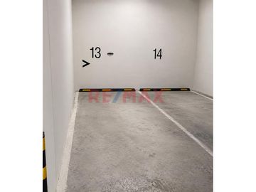 Exclusivo Flat 48M2 En Piso 8 Amoblado Y Cochera