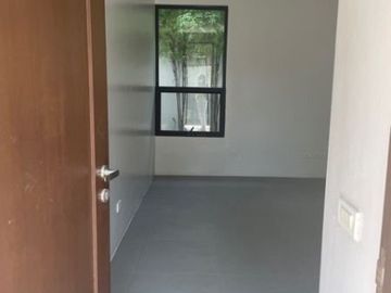 HOUSE AND LOT FOR SALE AT AYALA ALABANG
