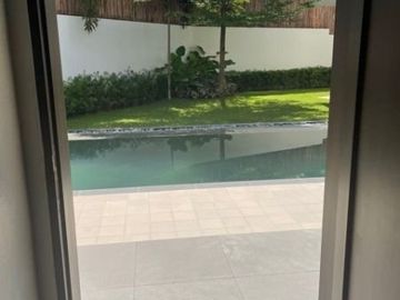 HOUSE AND LOT FOR SALE AT AYALA ALABANG